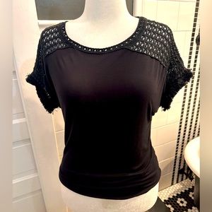 Loft women’s black shirt sleeve crochet shoulders & sleeves black fringe size M